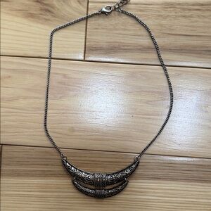 Intricate Gold Necklace with Ornate Detailing